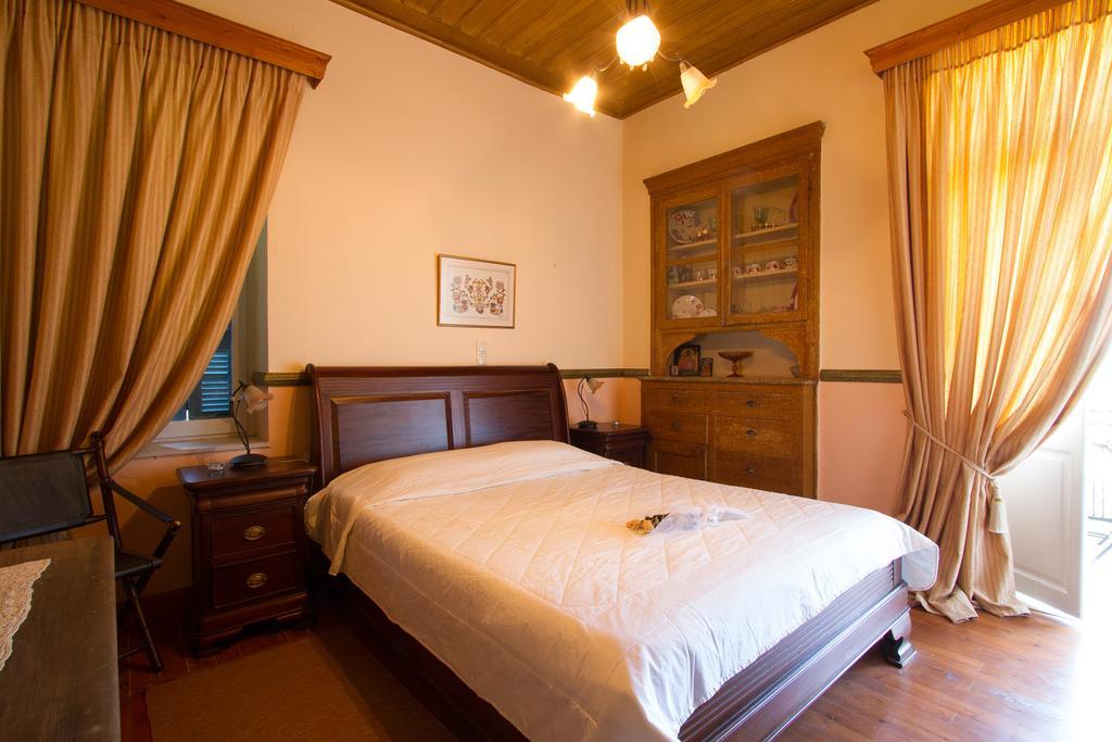 Hotel Archontiko Mystras Zimmer foto